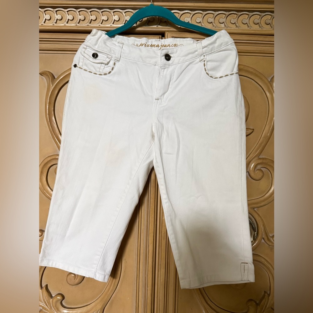 Arizona White Capris Crop Jeans adjustable waistband sz 141/2 plus Junior